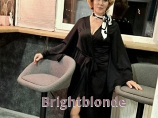 brightblonde Chienne Soumise