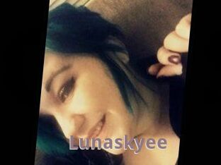 Lunaskyee