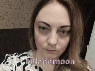 milademoon Chienne Soumise