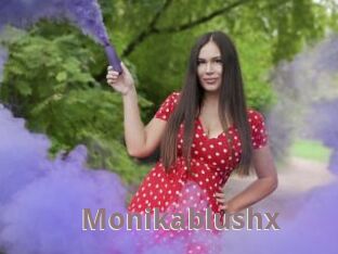 Monikablushx