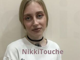 NikkiTouche