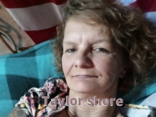 taylor_shore Chienne Soumise